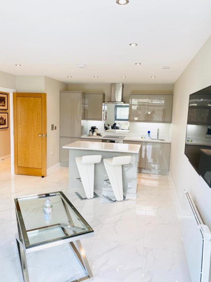 Superior Apartment In Cardiff City Centre المظهر الخارجي الصورة