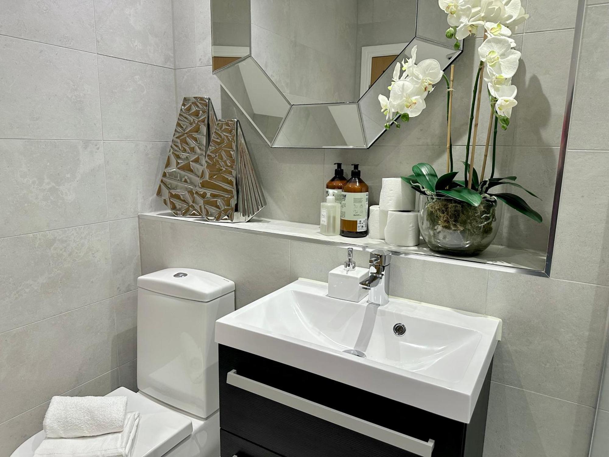 Superior Apartment In Cardiff City Centre المظهر الخارجي الصورة