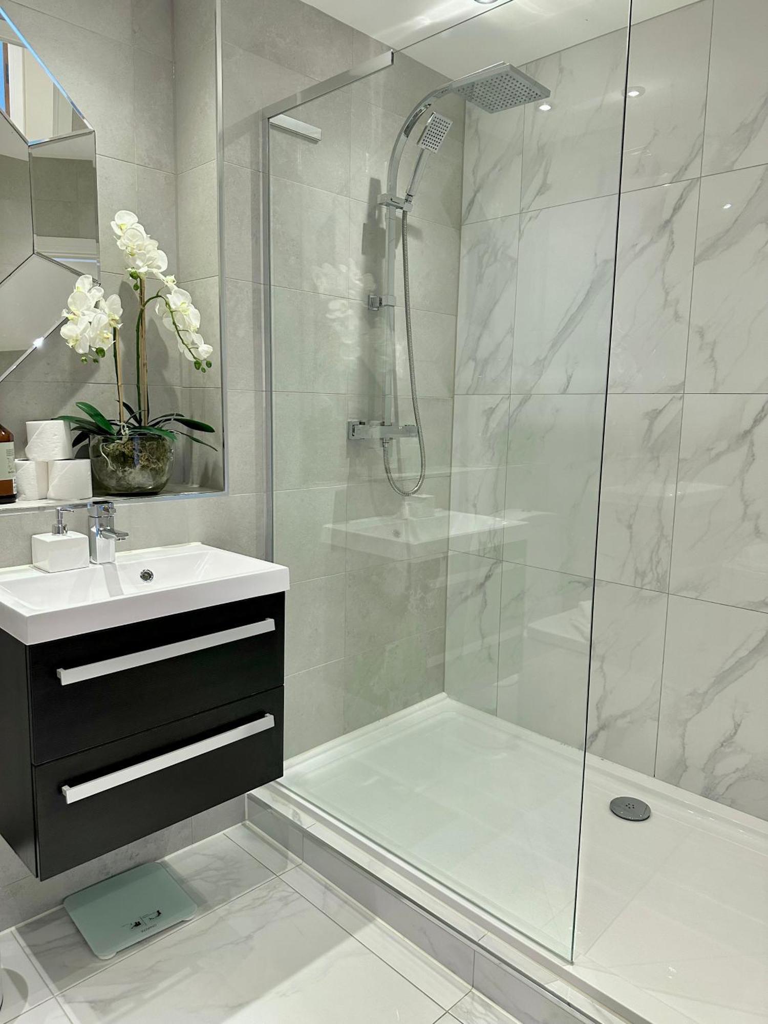 Superior Apartment In Cardiff City Centre المظهر الخارجي الصورة