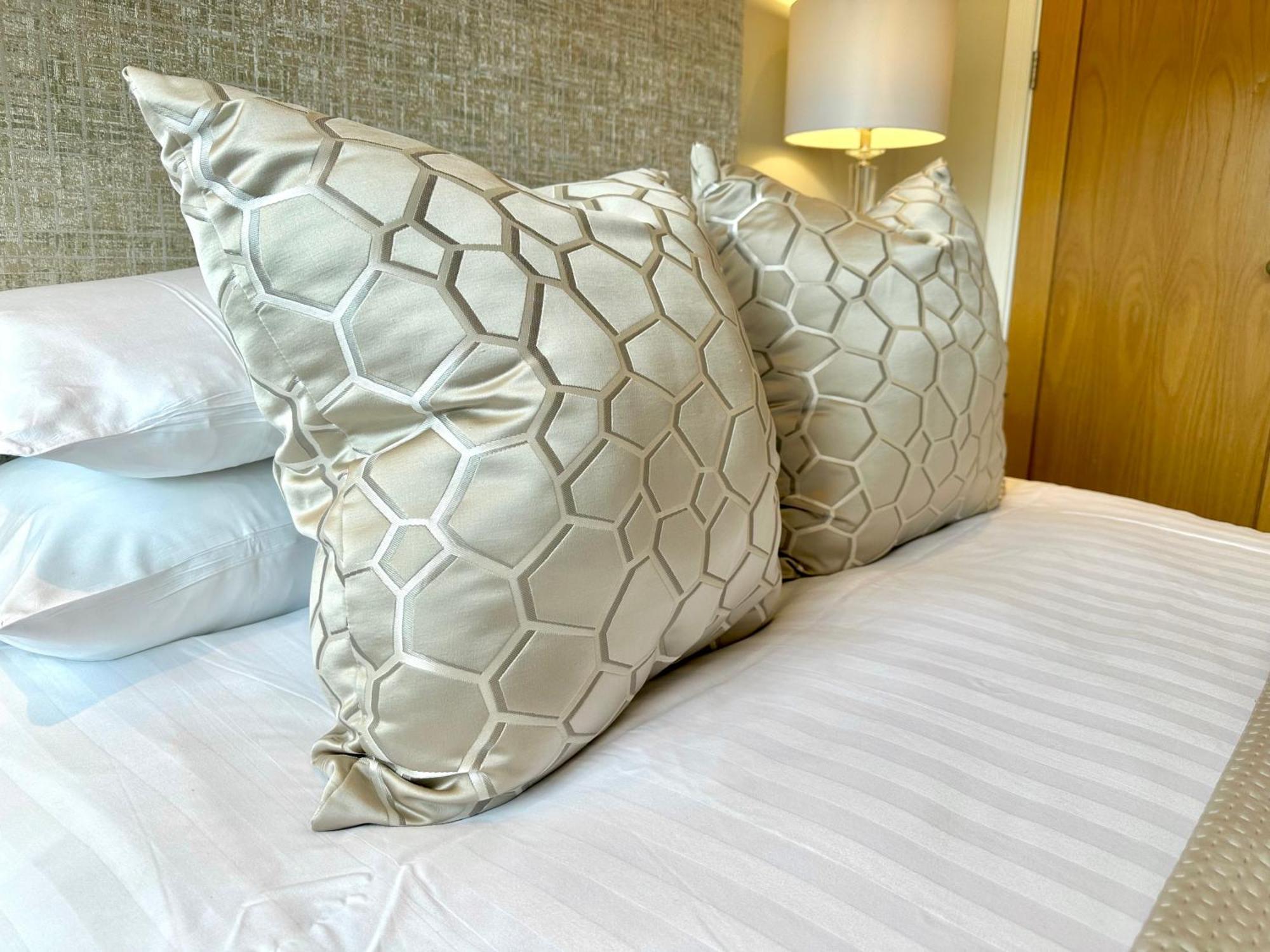 Superior Apartment In Cardiff City Centre المظهر الخارجي الصورة