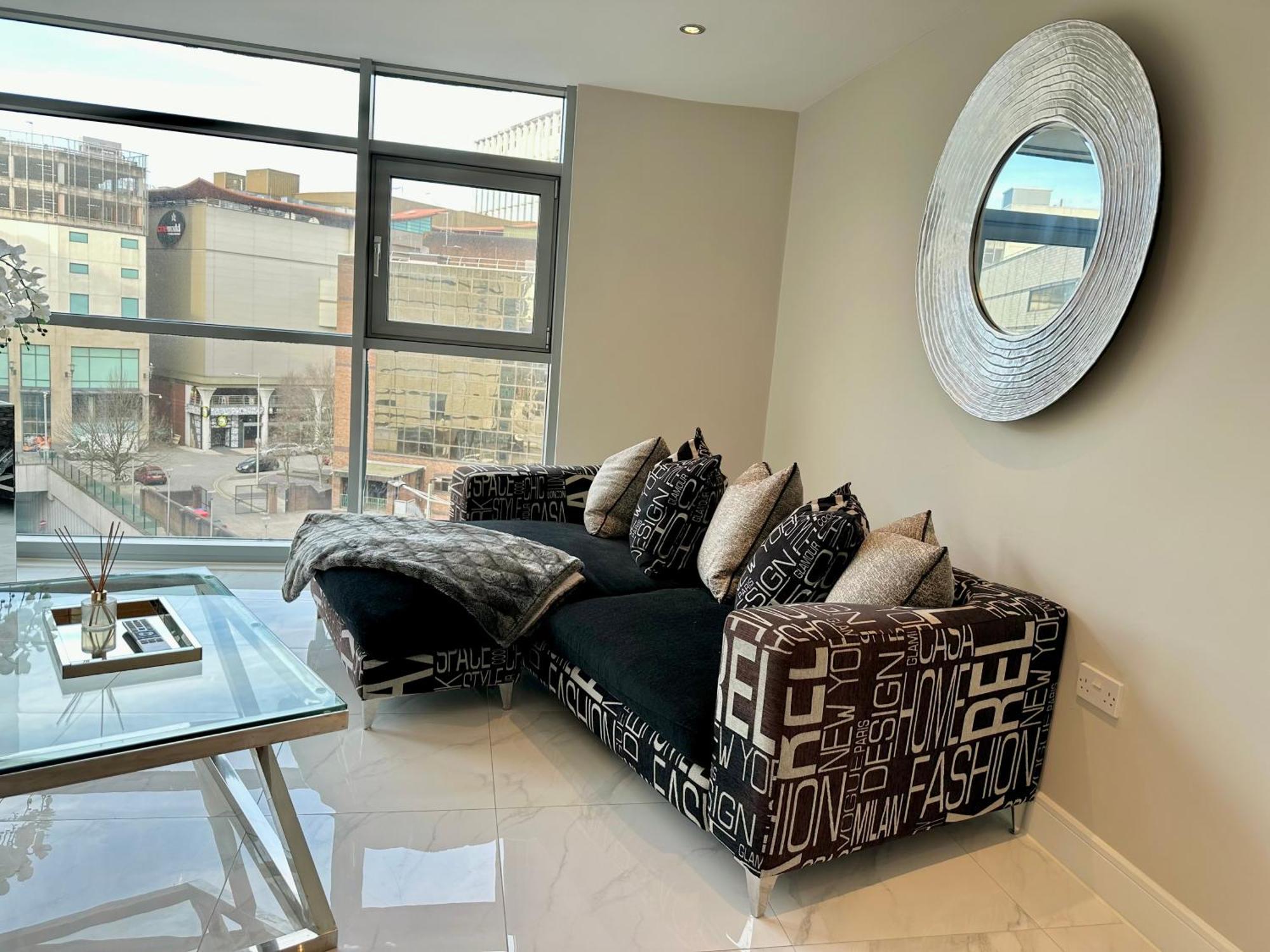 Superior Apartment In Cardiff City Centre المظهر الخارجي الصورة