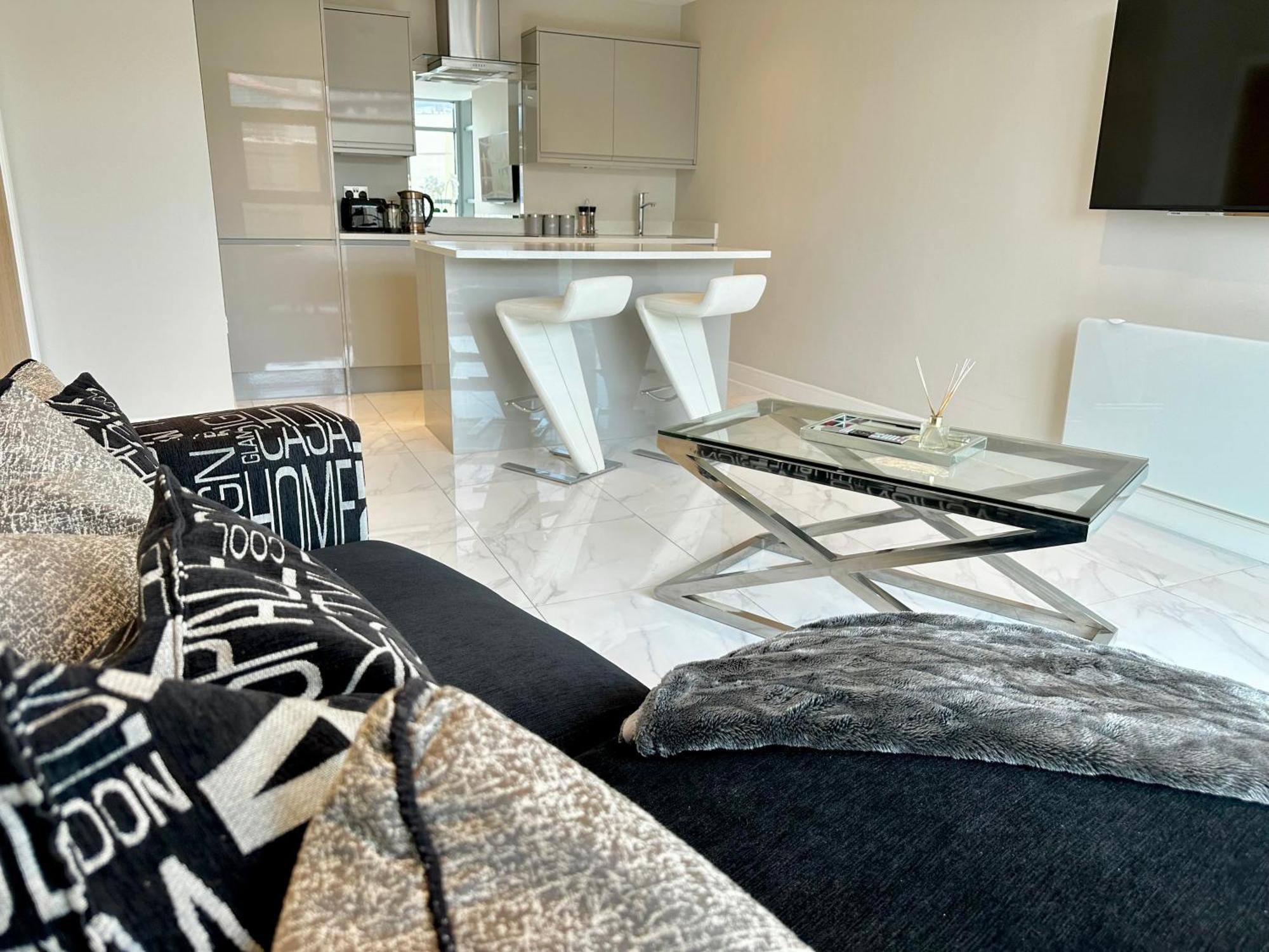 Superior Apartment In Cardiff City Centre المظهر الخارجي الصورة